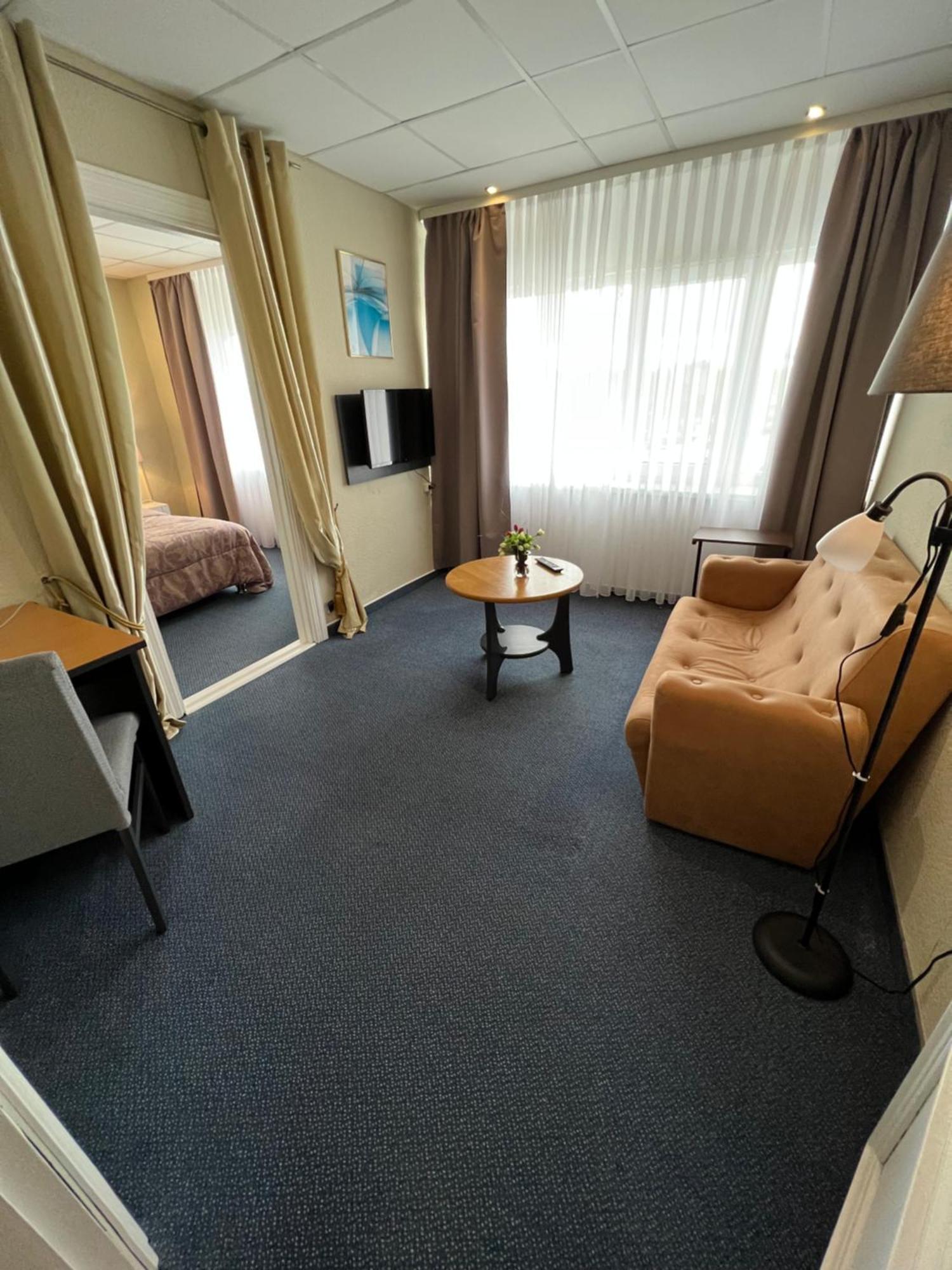 Astra Hotel Klaipėda Exteriör bild